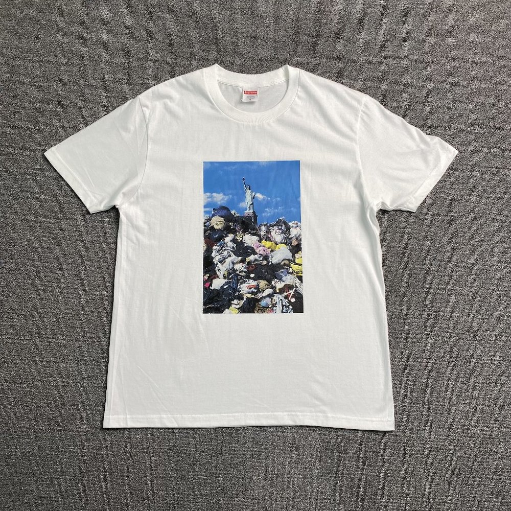 Supreme Trash Statue Of Liberty Oil Print T-shirt In White